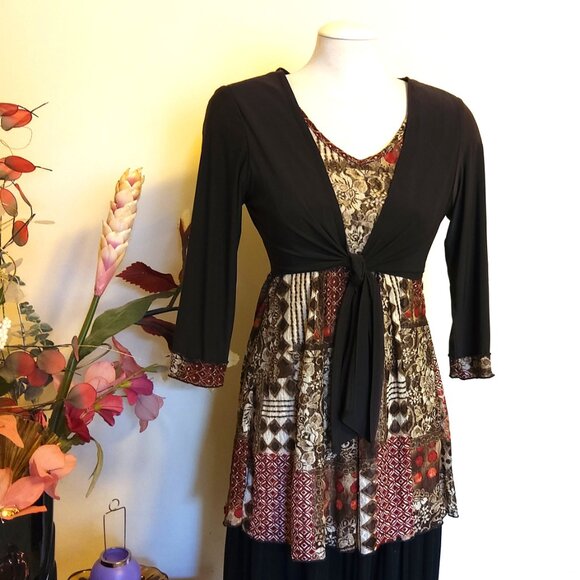 Preowned Women’s Multi Color Printed Blouse Top ¾ Sleeve Tops - Picture 2 of 11